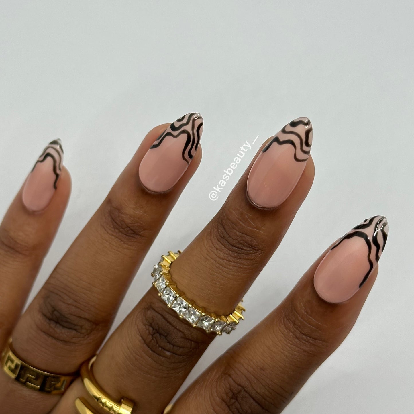Feisty Press On Nails